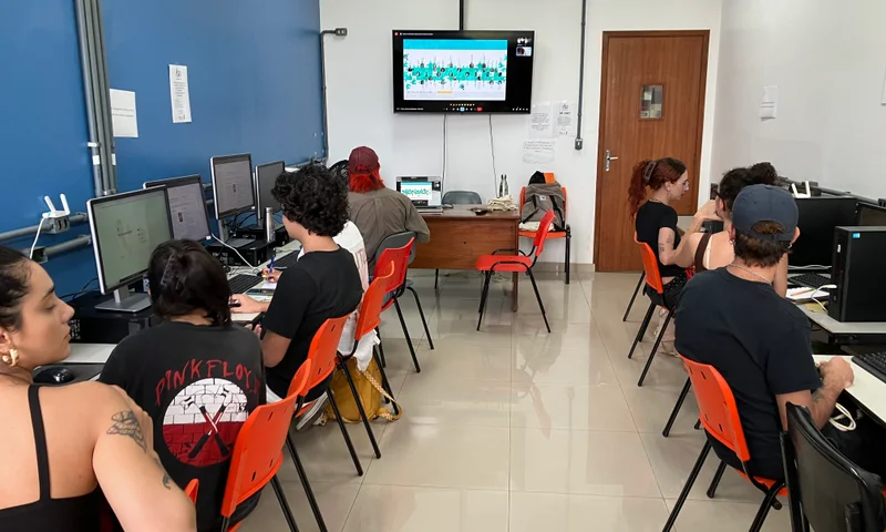 Jovens pela Paz